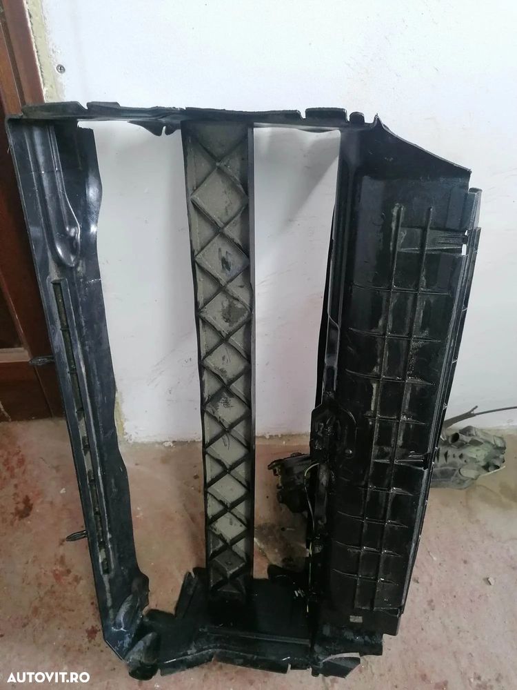 Deflector aer radiator land rover discovery 4, range rover sport 2013 ah22019a01ac