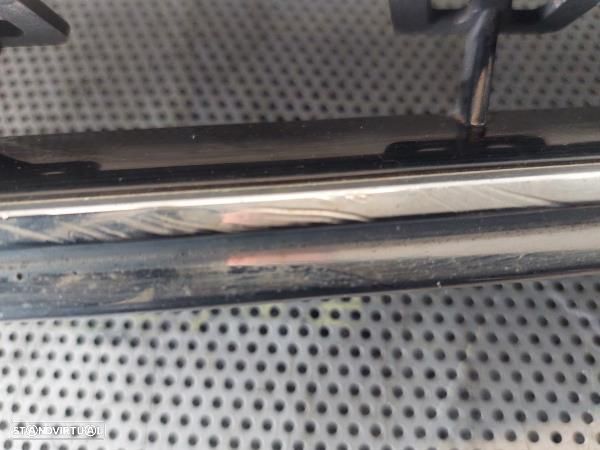 Grelha Mercedes-Benz E-Class (W211) - 4