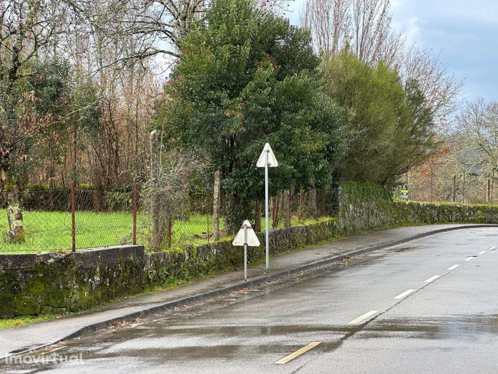 Quinta Senhorial Minhota no Centro de Ponte da Barca - Grande imagem: 3/35