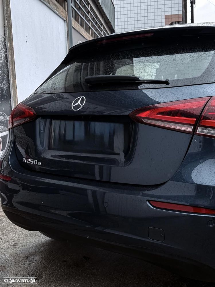 Mercedes-Benz A 250 e Style Plus - 13