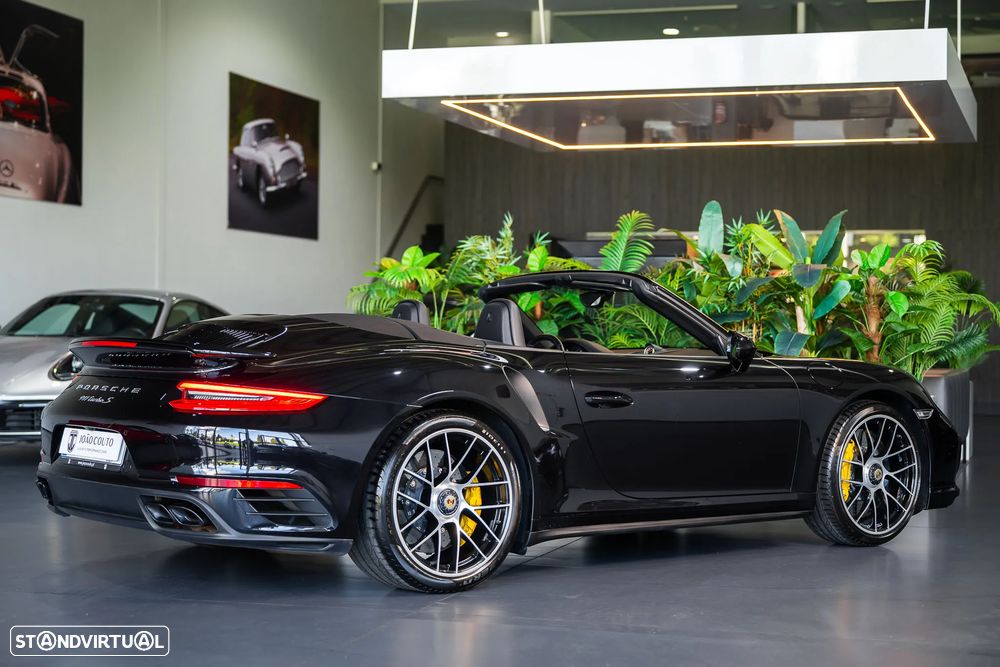 Porsche 911 (991) Turbo S Cabriolet - 12