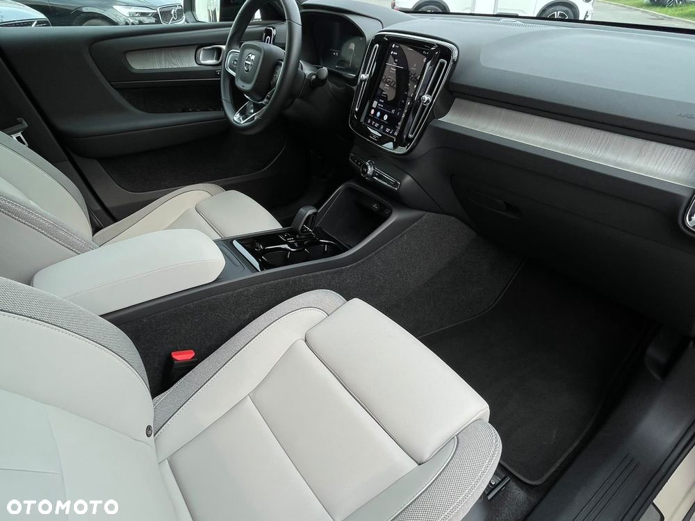 Volvo C40 - 22