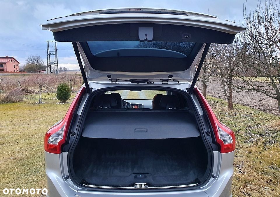 Volvo XC 60 D4 Drive-E Summum - 2