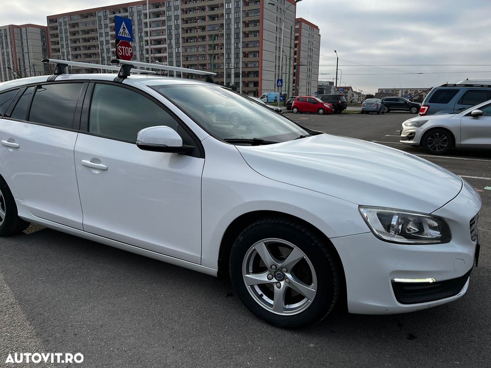 Volvo V60 D2 Geartronic Momentum - 1