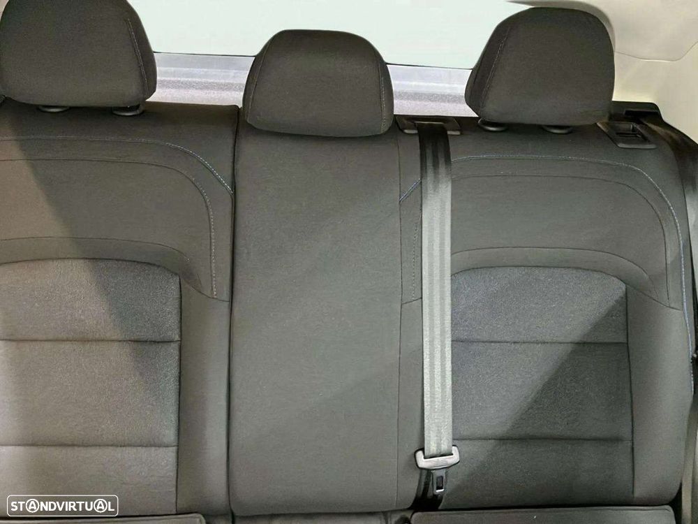 MG MG4 51 kWh Standard - 17