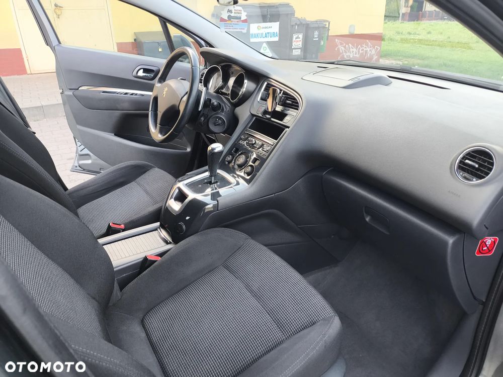 Peugeot 5008 1.6 e-HDi Active S&S - 13