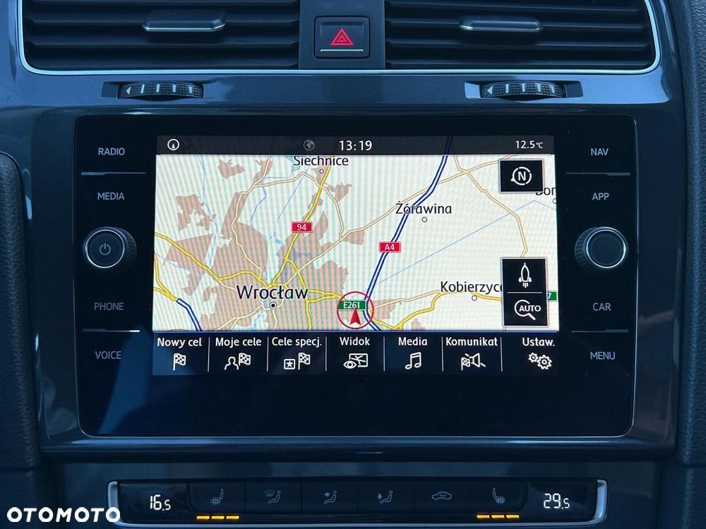 Volkswagen Golf - 27