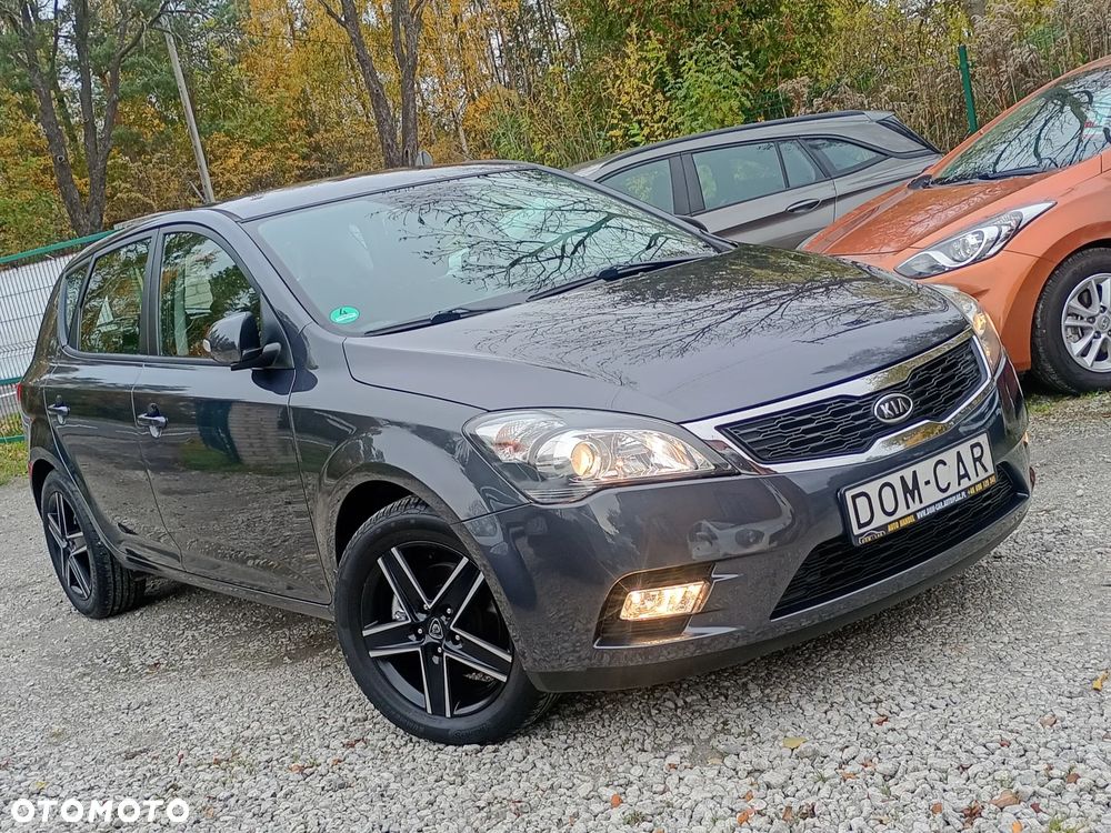 Kia Ceed - 3