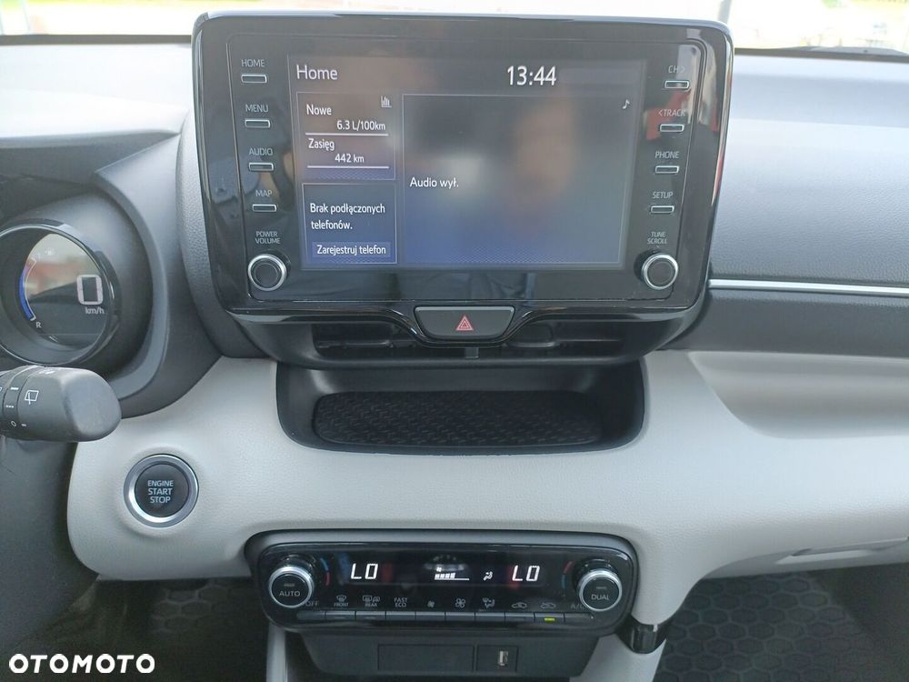 Toyota Yaris 1.5 Selection Elegant - 20