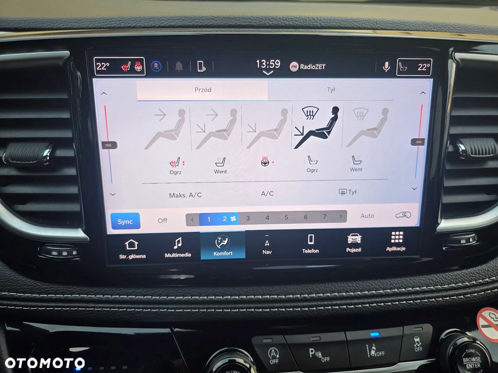 Chrysler Pacifica - 27