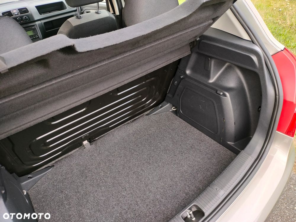 Skoda Fabia 1.2 12V Ambiente - 37