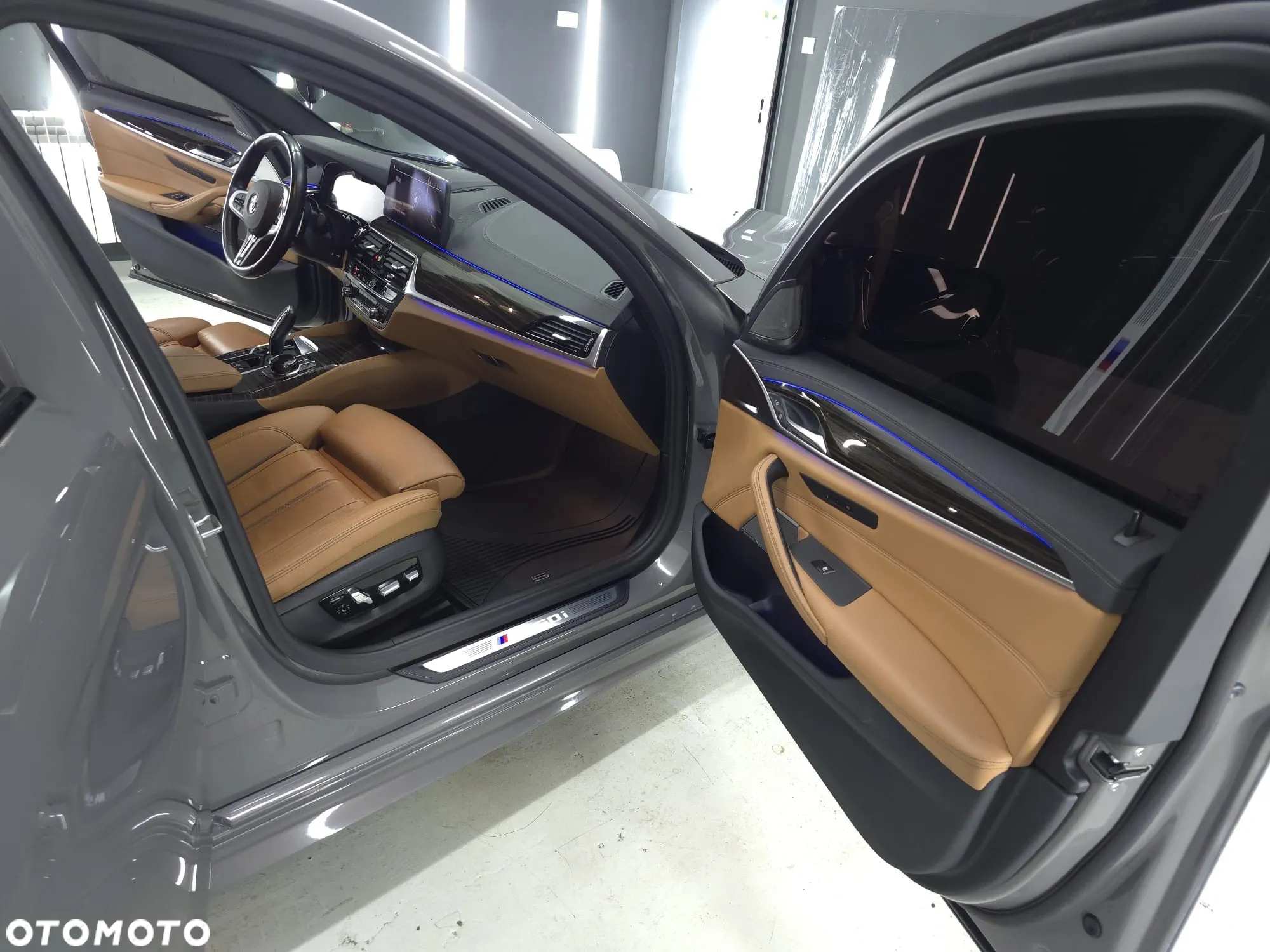 BMW Seria 5 M550i xDrive sport - 5