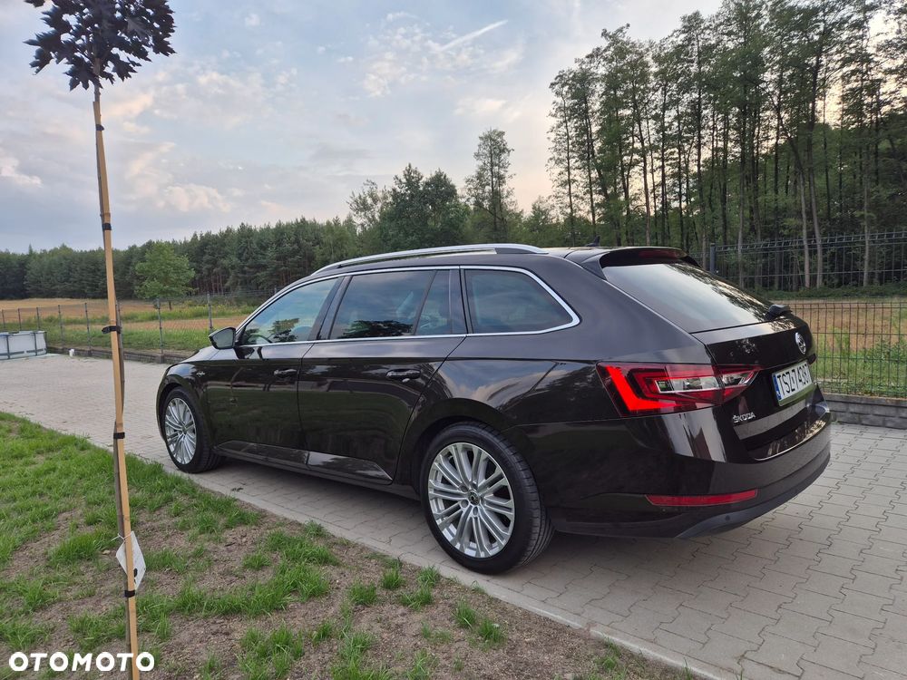 Skoda Superb 2.0 TDI L&K - 9