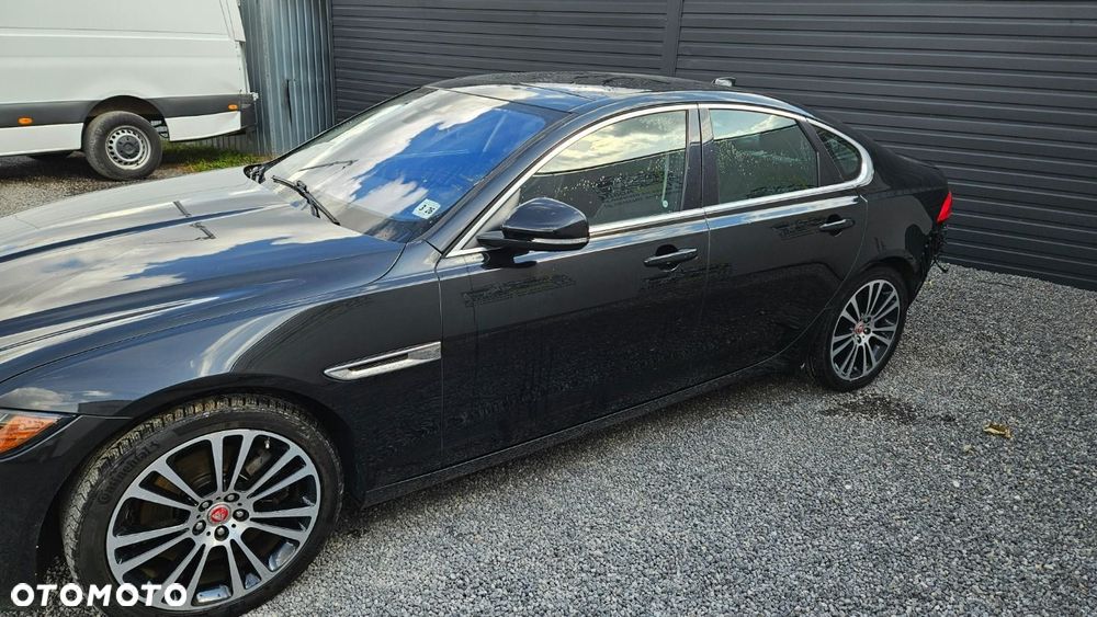 Jaguar XF - 2