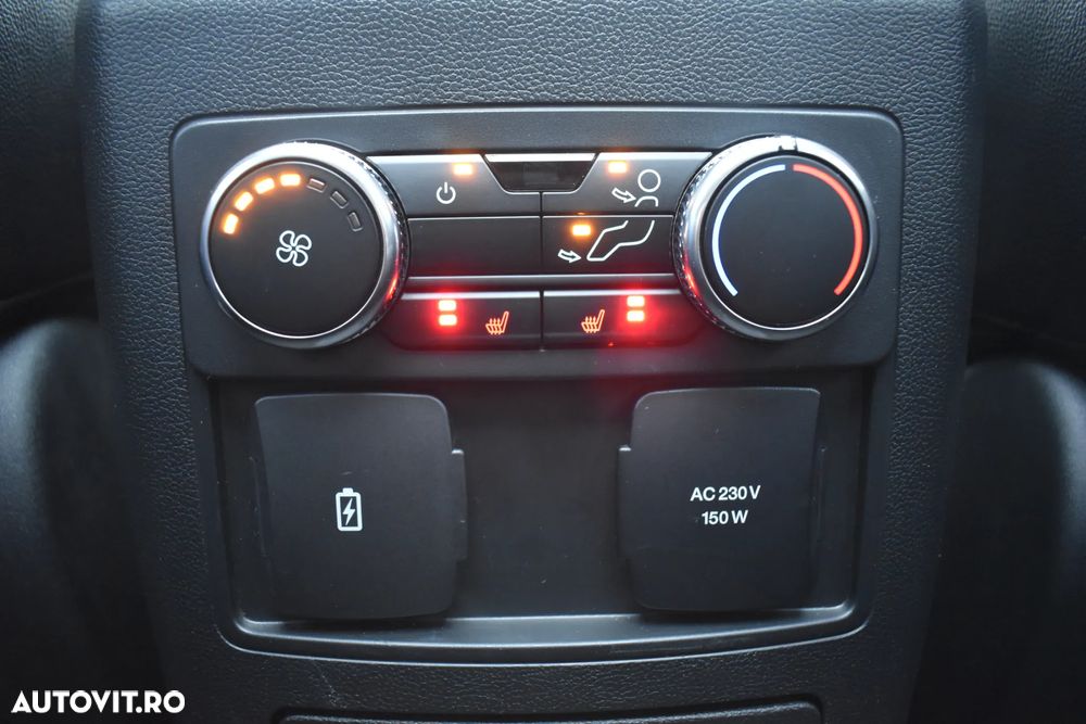 Ford Explorer 3.0 PHEV ST-Line - 36