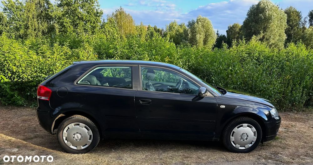 Audi A3 1.6 Ambiente - 9