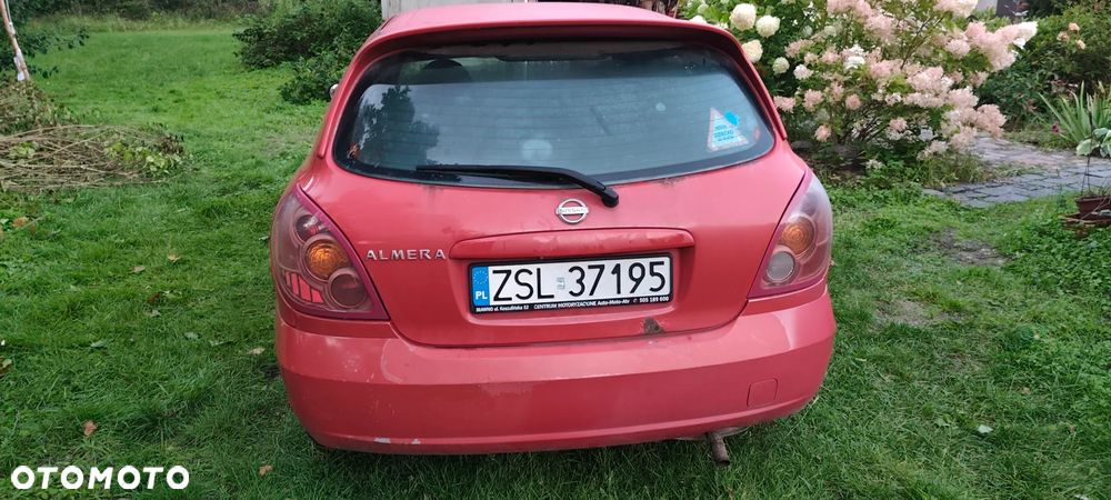 Nissan Almera - 2
