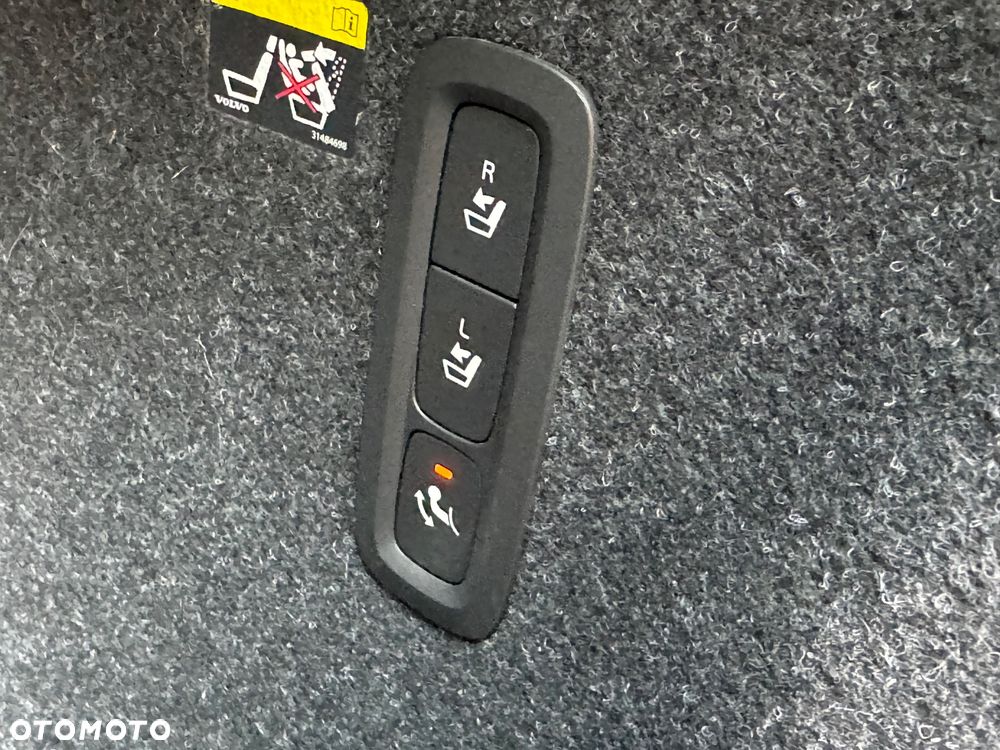 Volvo XC 40 D4 AWD Inscription - 30