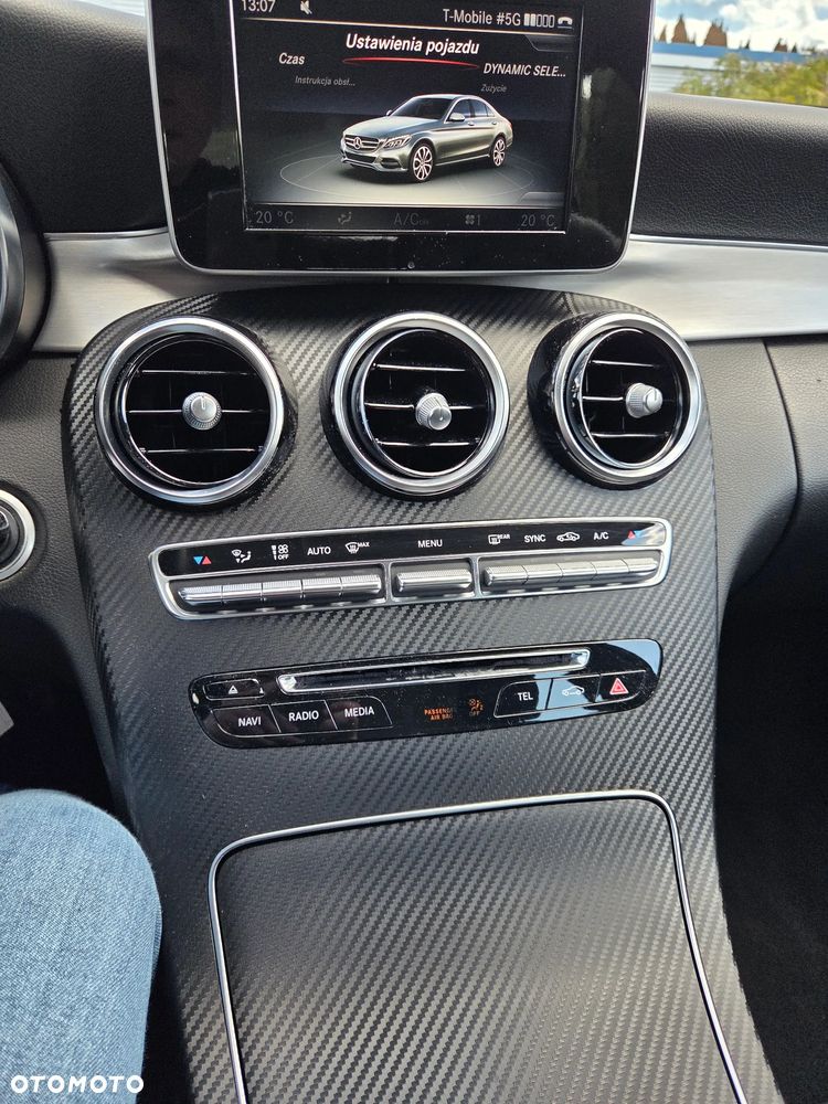 Mercedes-Benz Klasa C 180 9G-TRONIC Edition - 18