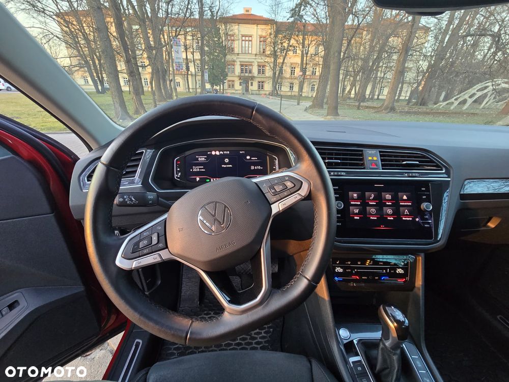 Volkswagen Tiguan 1.5 TSI EVO Elegance DSG - 9