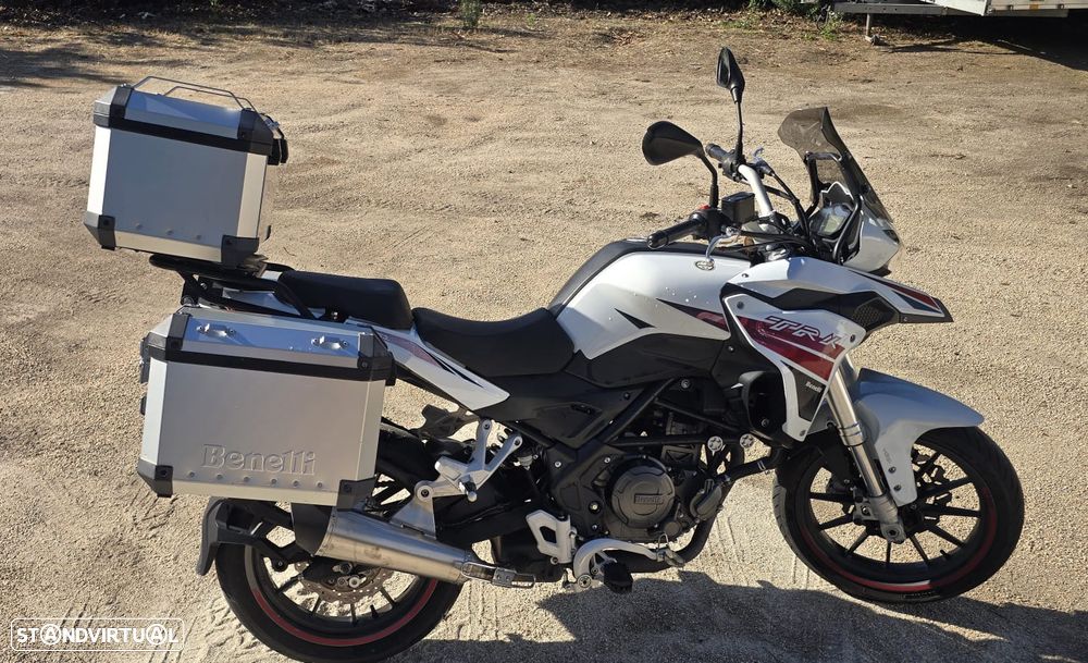 Benelli TRK 251 - 2