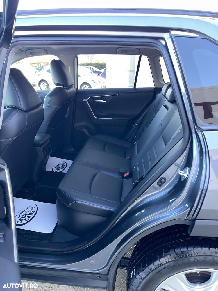 Toyota RAV4 - 28