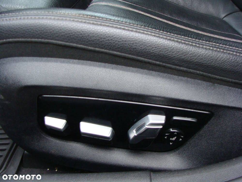 BMW Seria 5 520d xDrive M Sport sport - 10