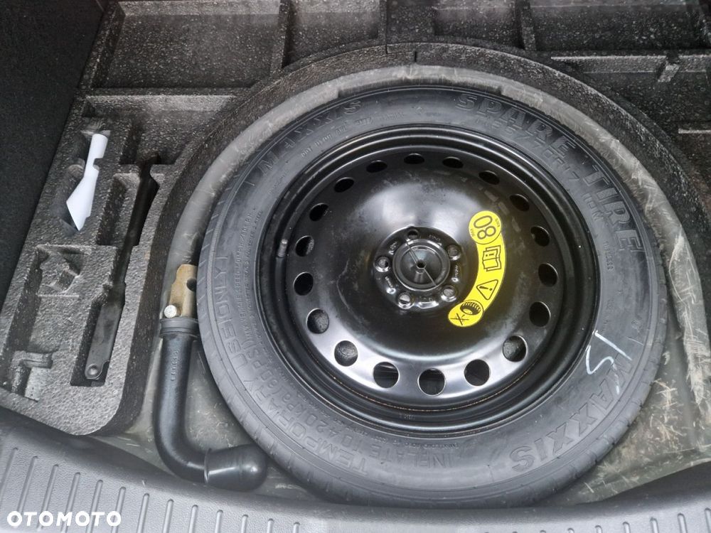Ford Kuga 1.5 EcoBoost 2x4 ST-Line - 23