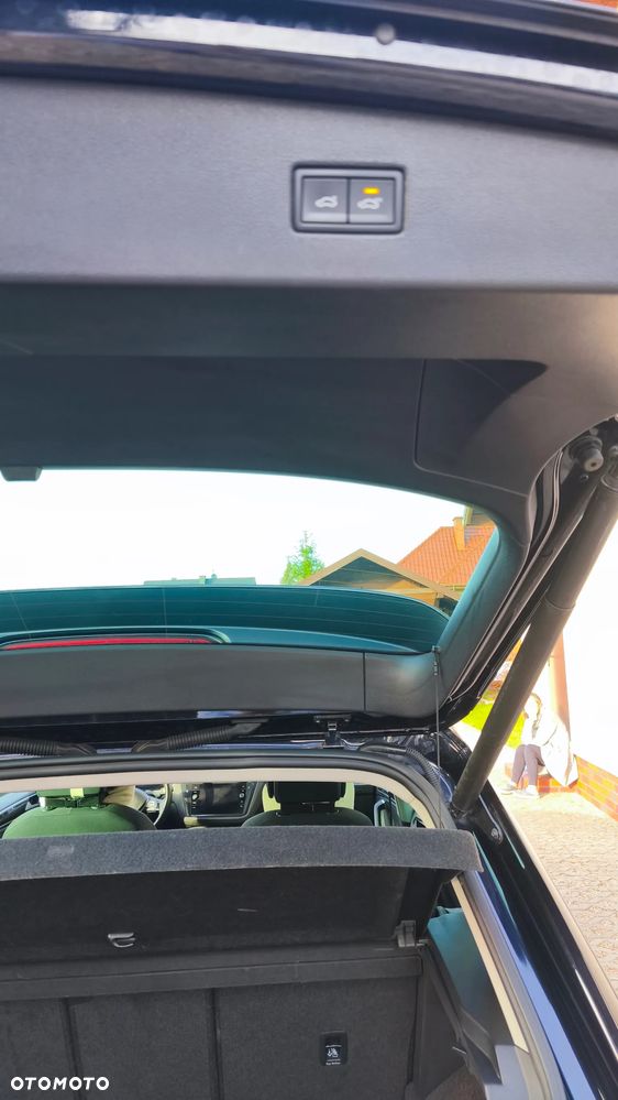 Volkswagen Tiguan - 11