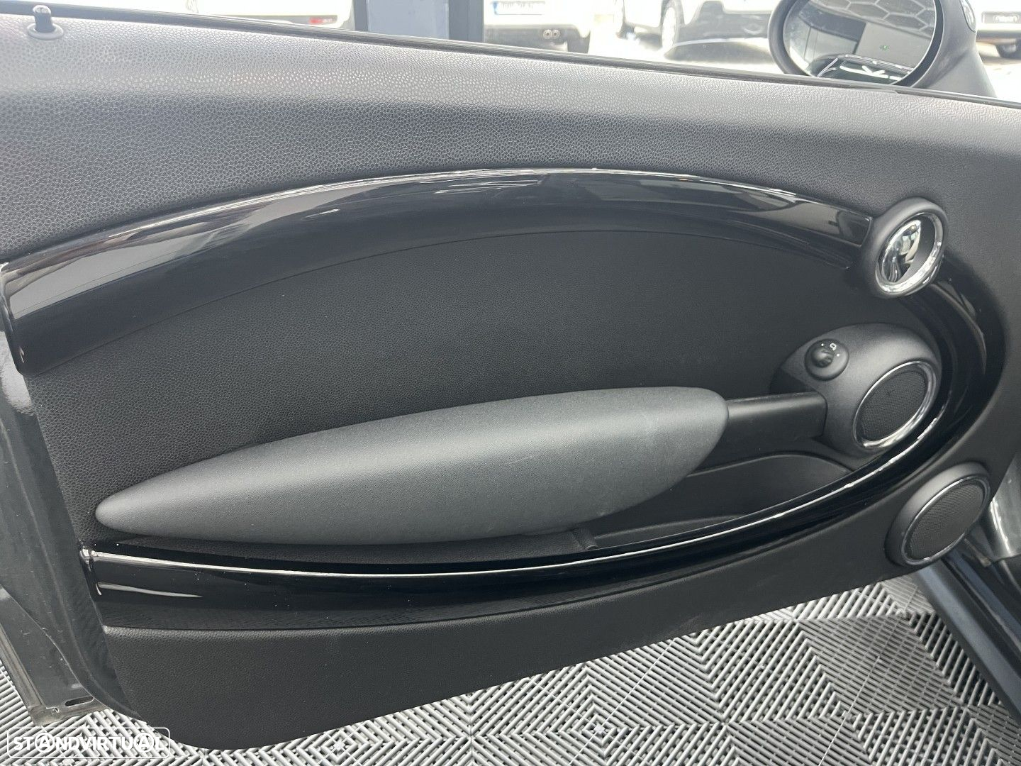 MINI 3 Portas John Cooper Works - 29