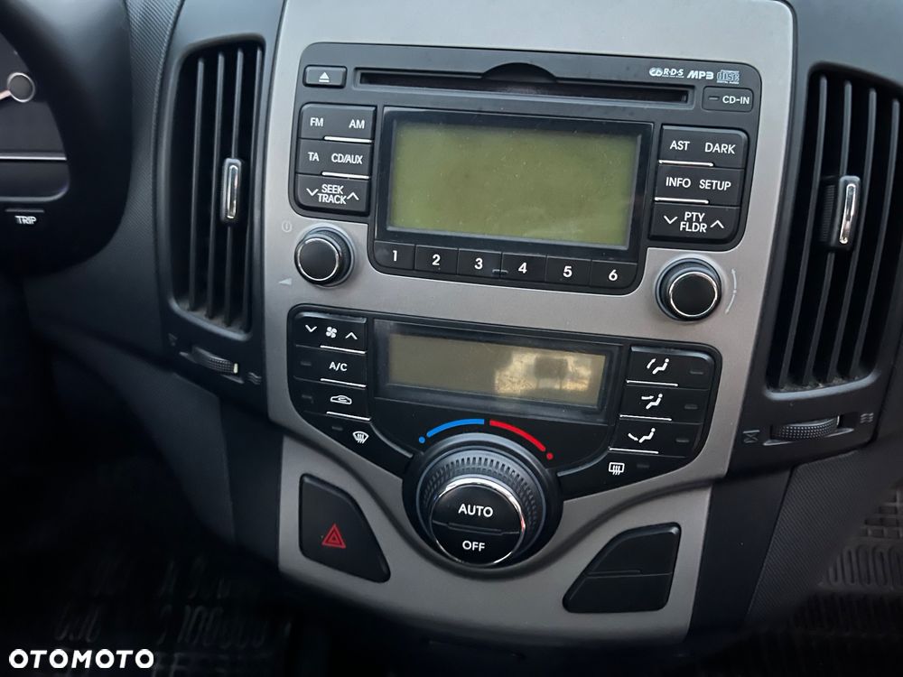 Hyundai i30 1.6 CRDi Comfort - 11