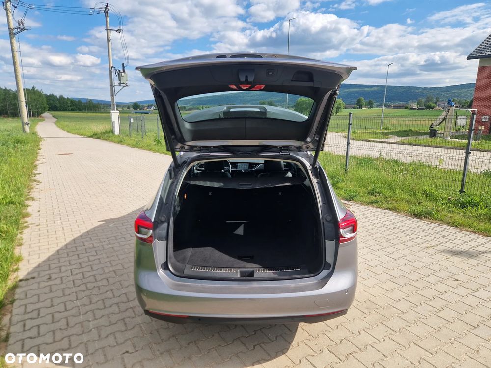 Opel Insignia 2.0 Exclusive - 17