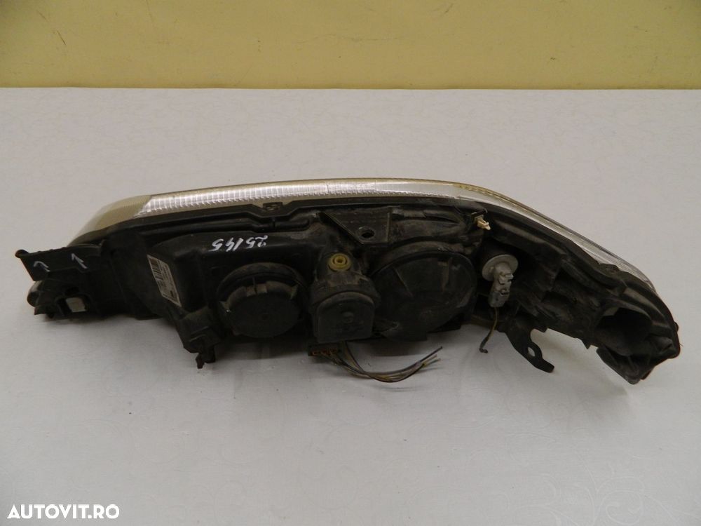 Far dreapta Renault Laguna 2 Xenon, 2001, 2002, 2003, 2004, 2005. - 7
