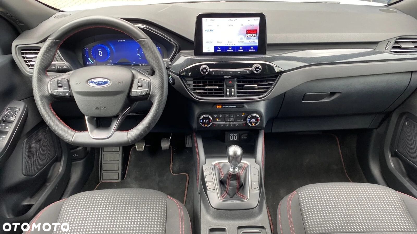 Ford Kuga - 16
