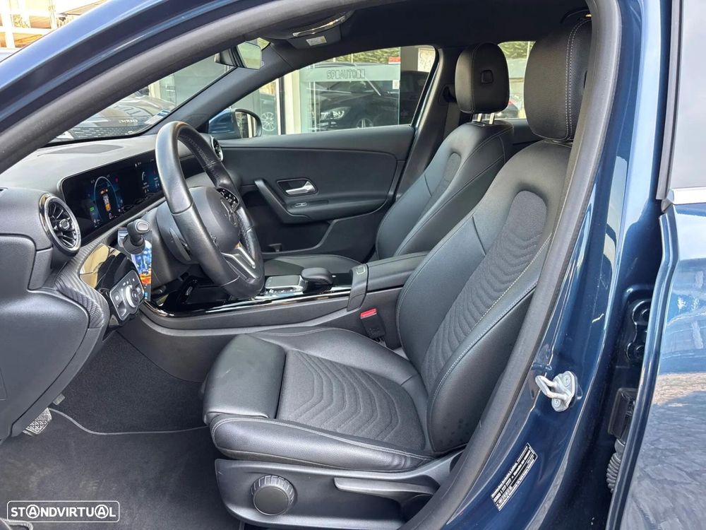 Mercedes-Benz A 250 — fotografia 8