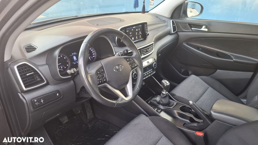 Hyundai Tucson 1.6 GDI 2WD 6MT Style - 10