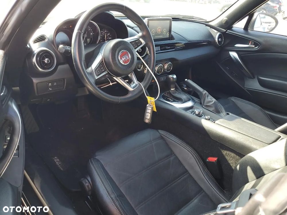Fiat 124 Spider - 8
