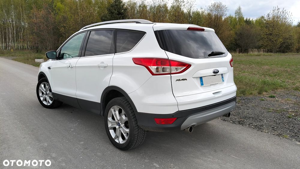 Ford Kuga 2.0 TDCi 4WD Titanium - 4
