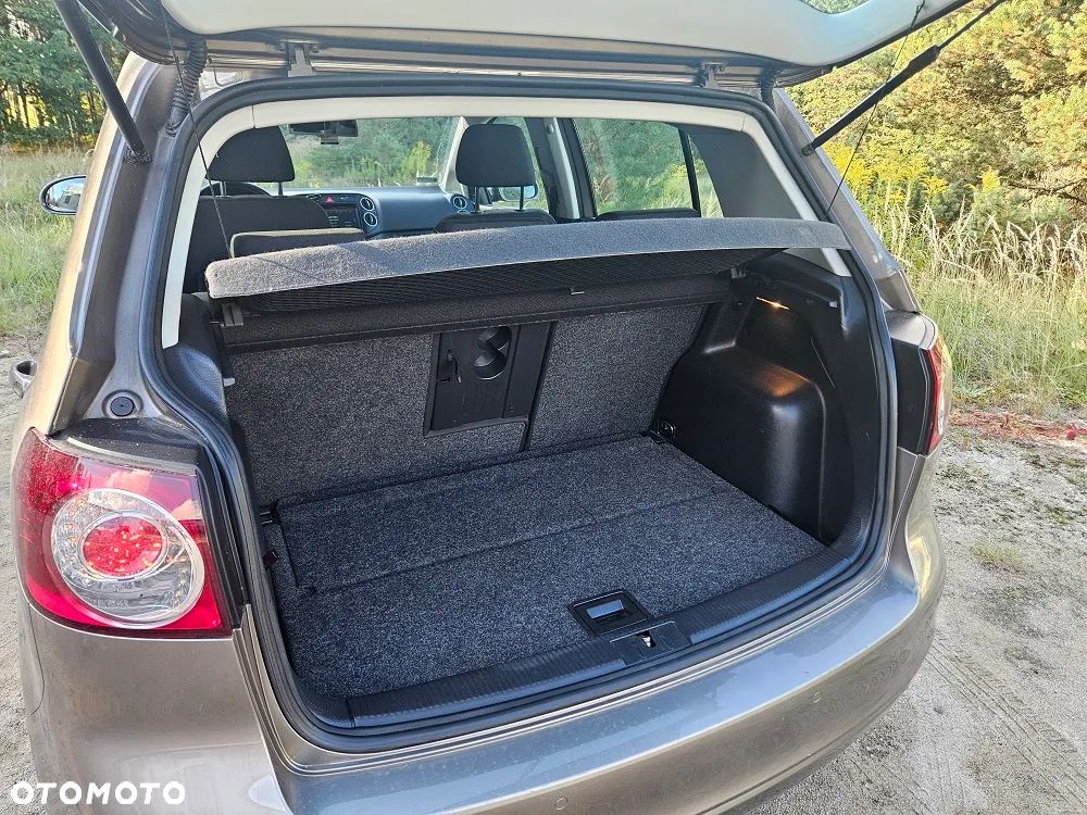 Volkswagen Golf Plus 1.6 TDI Comfortline - 12