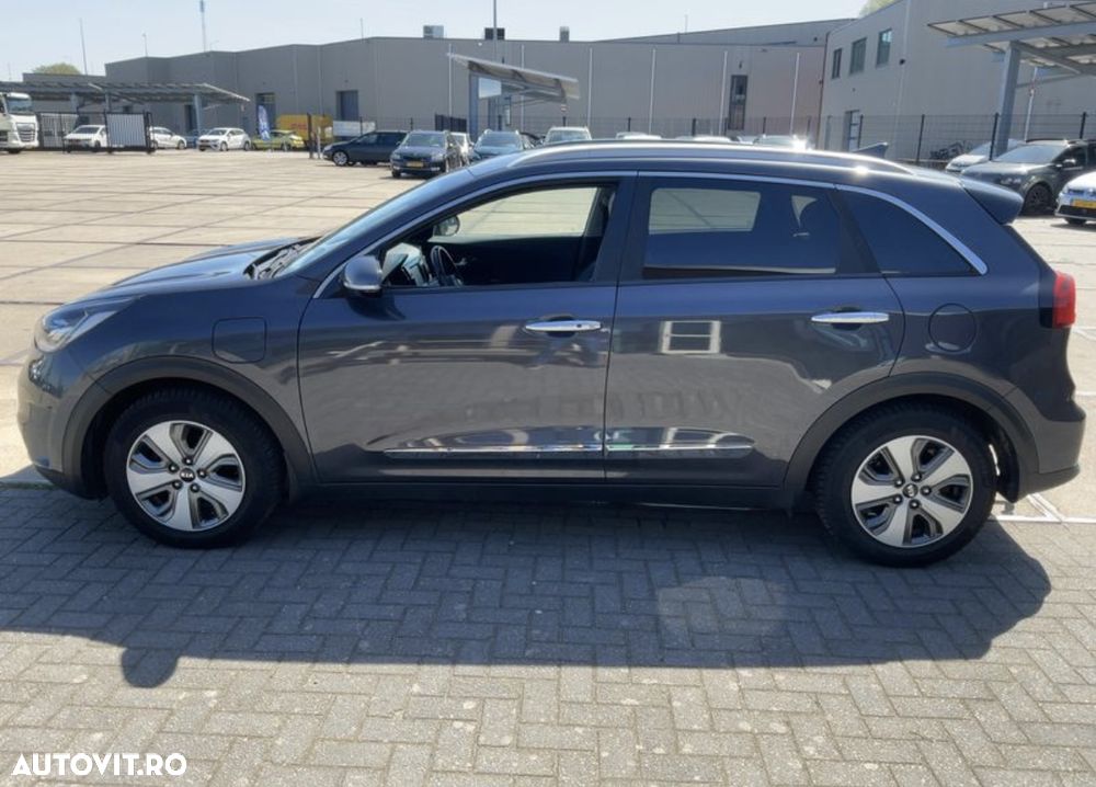 Kia Niro 1.6 GDI 6DCT PHEV Comfort - 4