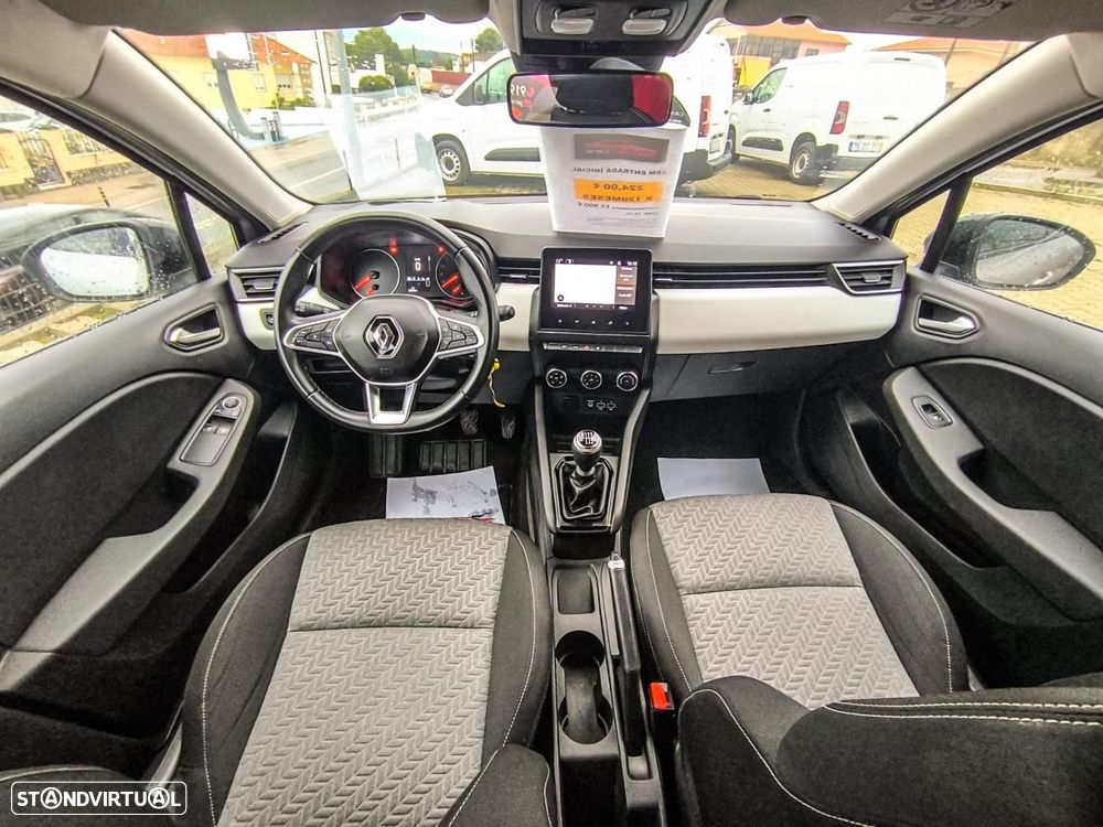 Renault Clio - 8