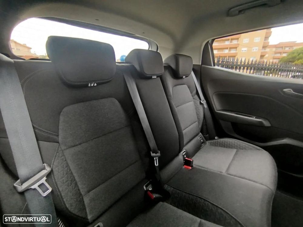 Renault Clio 1.6 E-Tech Full Hybrid Techno - 21