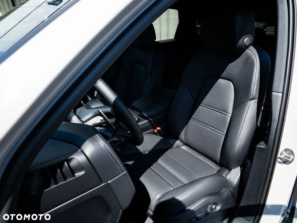 Porsche Cayenne Black Edition - 15