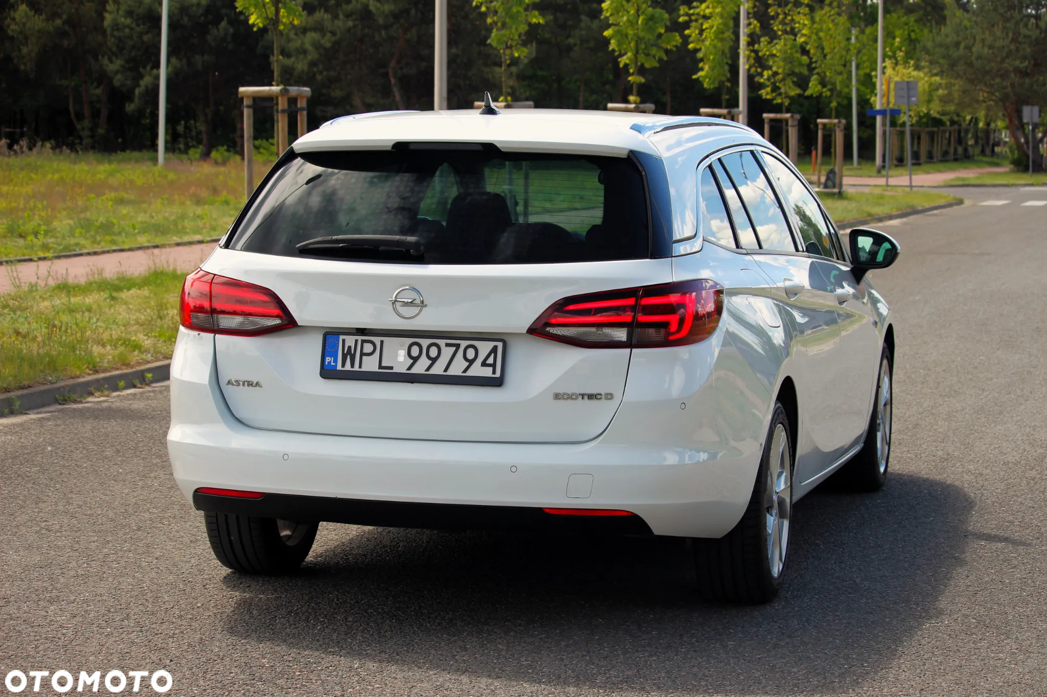 Opel Astra 1.6 D (CDTI) Start/Stop Innovation - 8