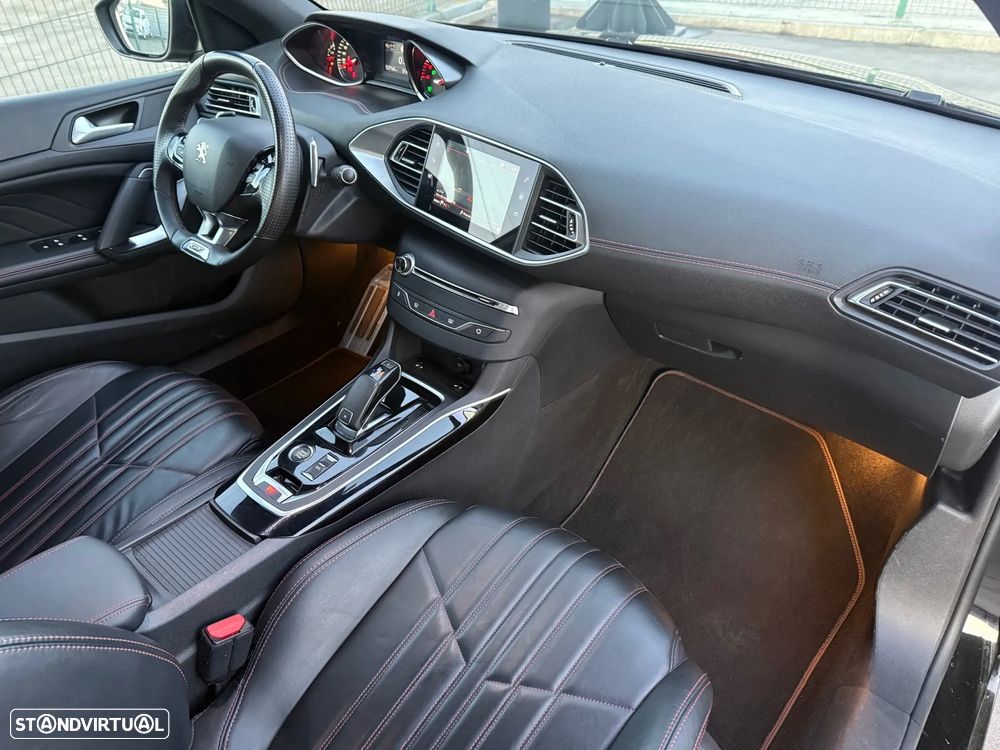 Peugeot 308 SW BlueHDi 130 EAT8 Stop & Start GT Pack - 3