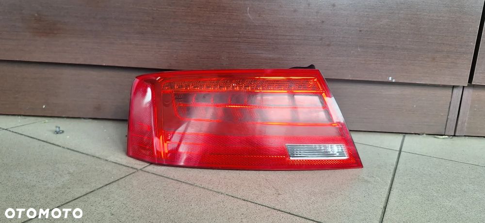 Audi A5 lift Lampa Tył Tylna LED lewa w błotnik zewnętrzna 8T8945095F gwarancja - 2