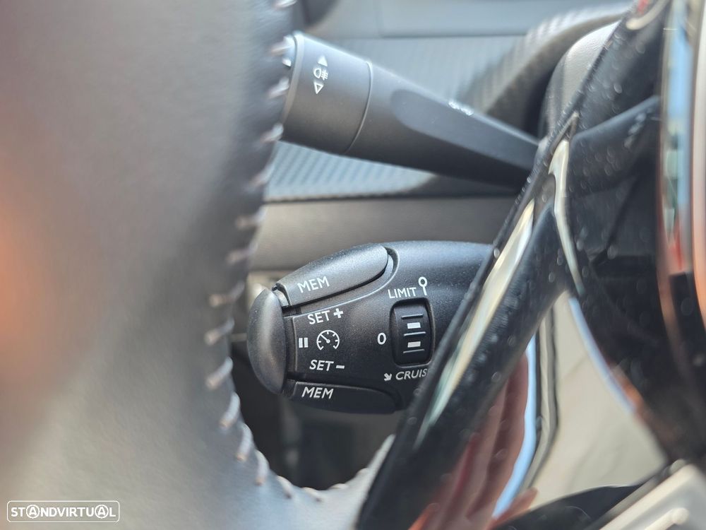 Peugeot 208 1.2 PureTech Active Pack - 15
