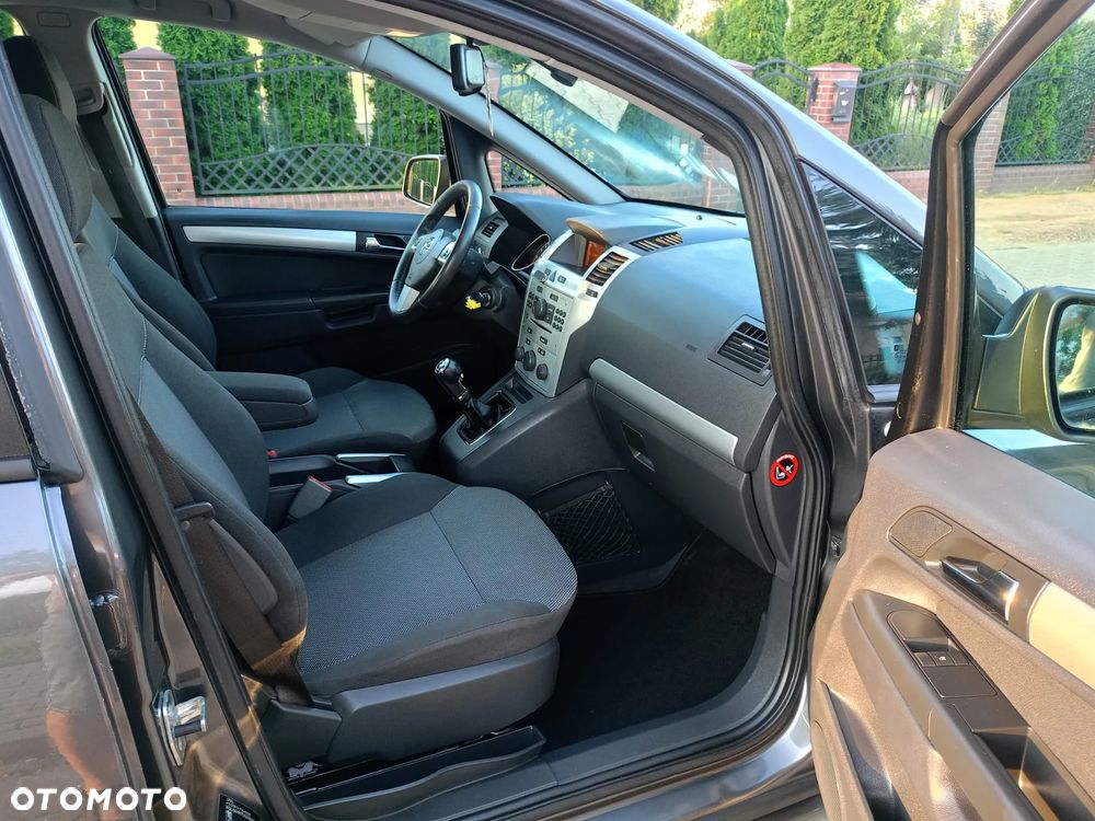 Opel Zafira - 13