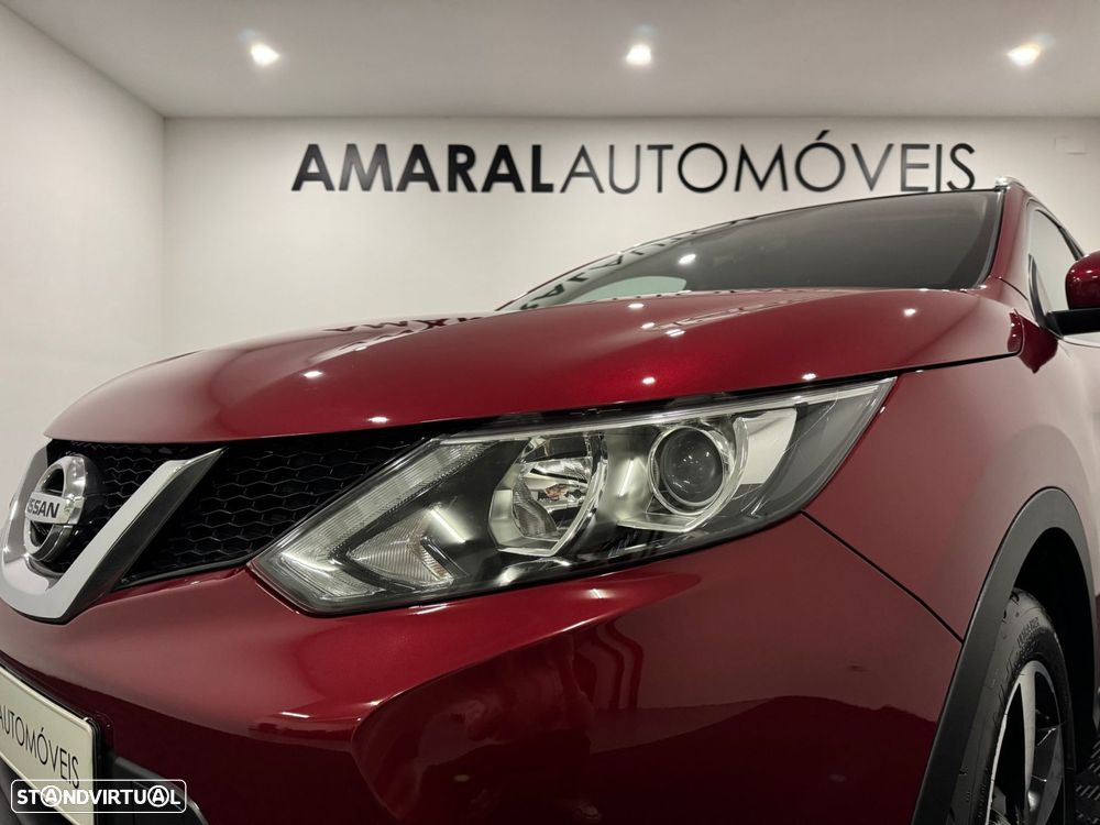 Nissan Qashqai 1.5 dCi N-Connecta 18 - 16