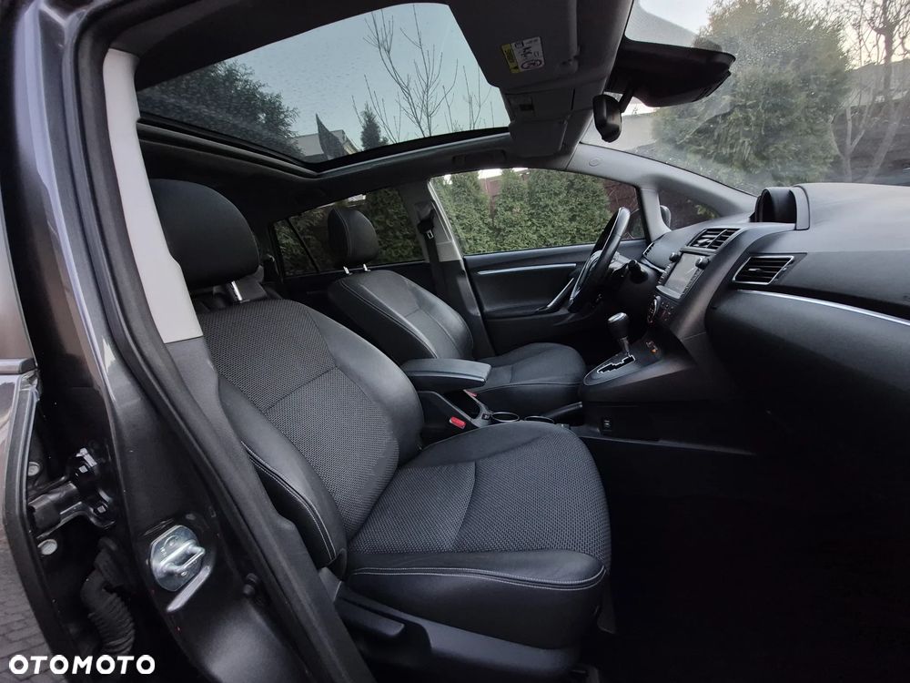 Toyota Verso 1.8 Prestige EU5 MS - 12